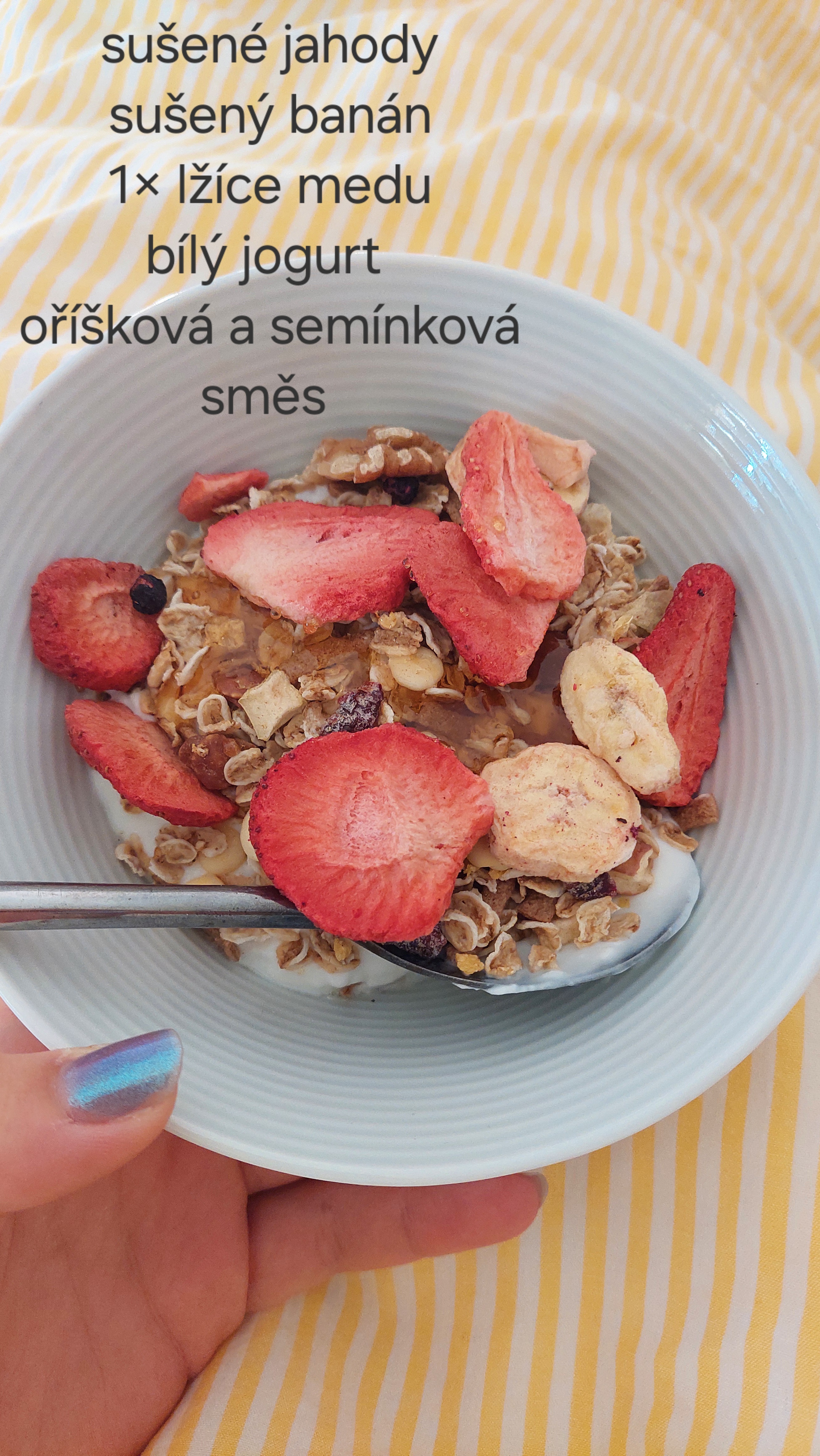 Jogurt na pevné kosti